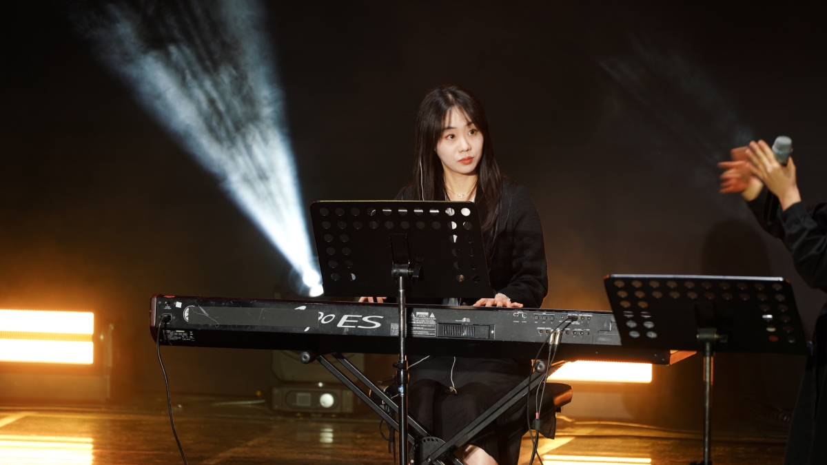 도시가 극장, 자연이 무대(봄) - 김강당