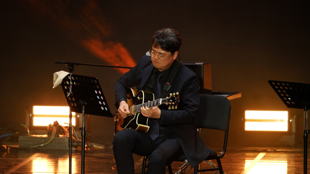 도시가 극장, 자연이 무대(봄) - 김강당