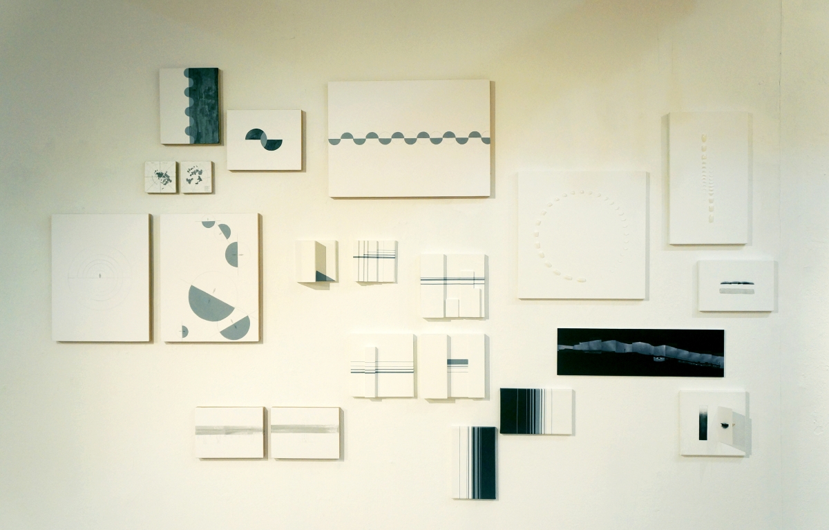 Grey zone / 오브제 꼴라주 , 드로잉, 사진/ 2016